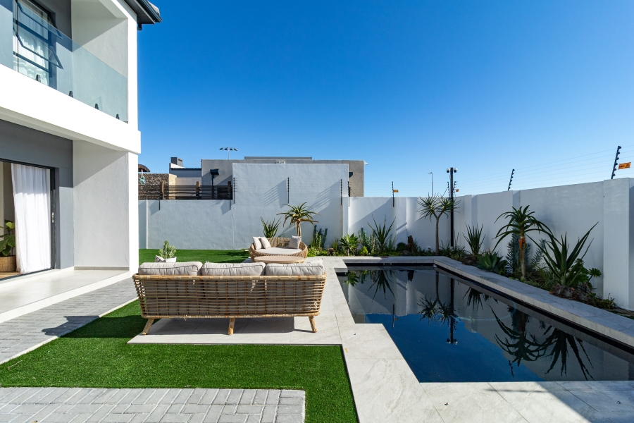 To Let 4 Bedroom Property for Rent in Sandown Estate Western Cape